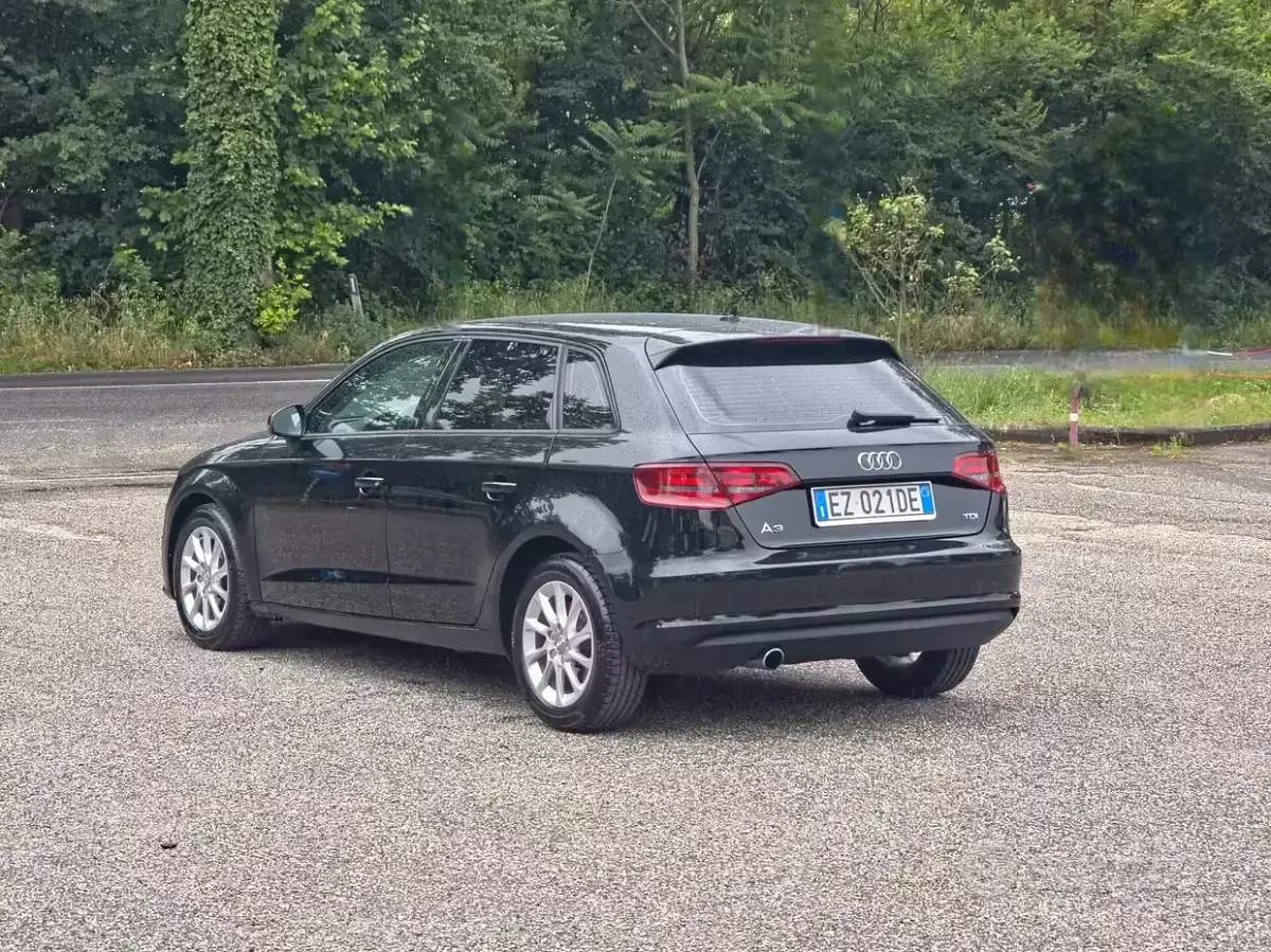 Usata Audi A3 Ambiente 110 CV (80 kW) 2015 Grigio Berlina