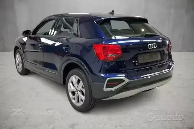 Usata Audi Q2 Ambiente 110 CV (80 kW) 2023 Blu metallizzato SUV