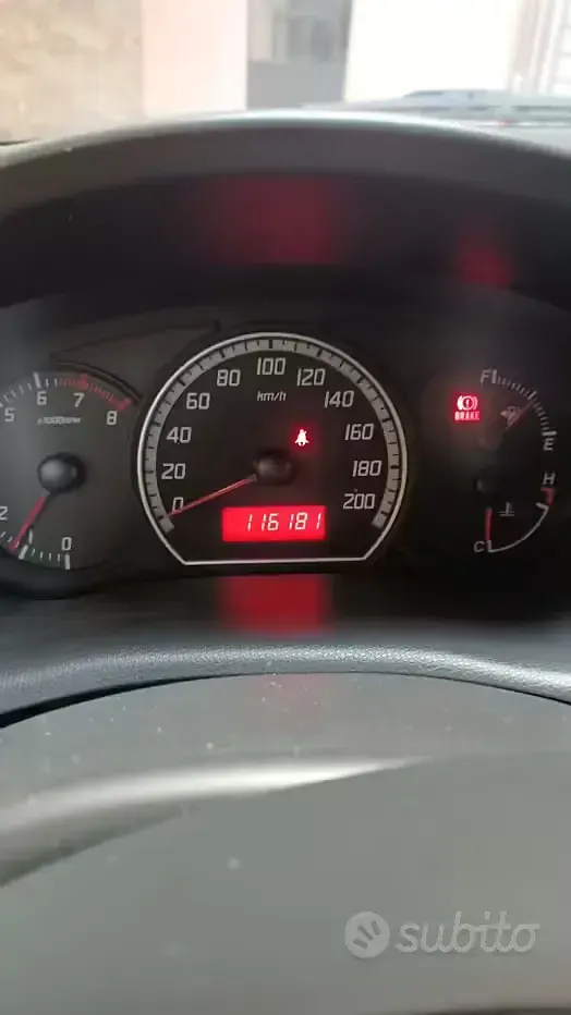 Usata Suzuki Swift 68 CV (50 kW) 2005 Utilitaria