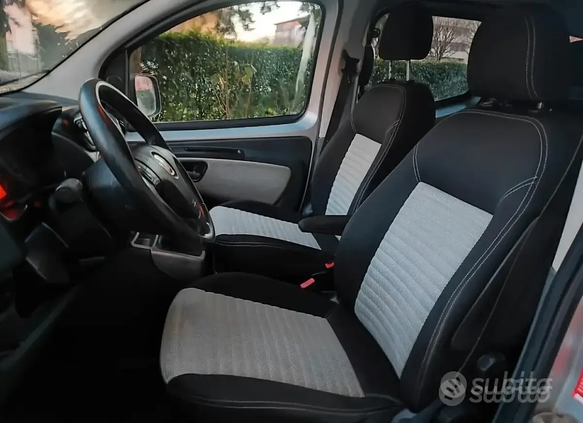 Usata Fiat Qubo Trekking 75 CV (55 kW) 2010 Grigio Monovolume
