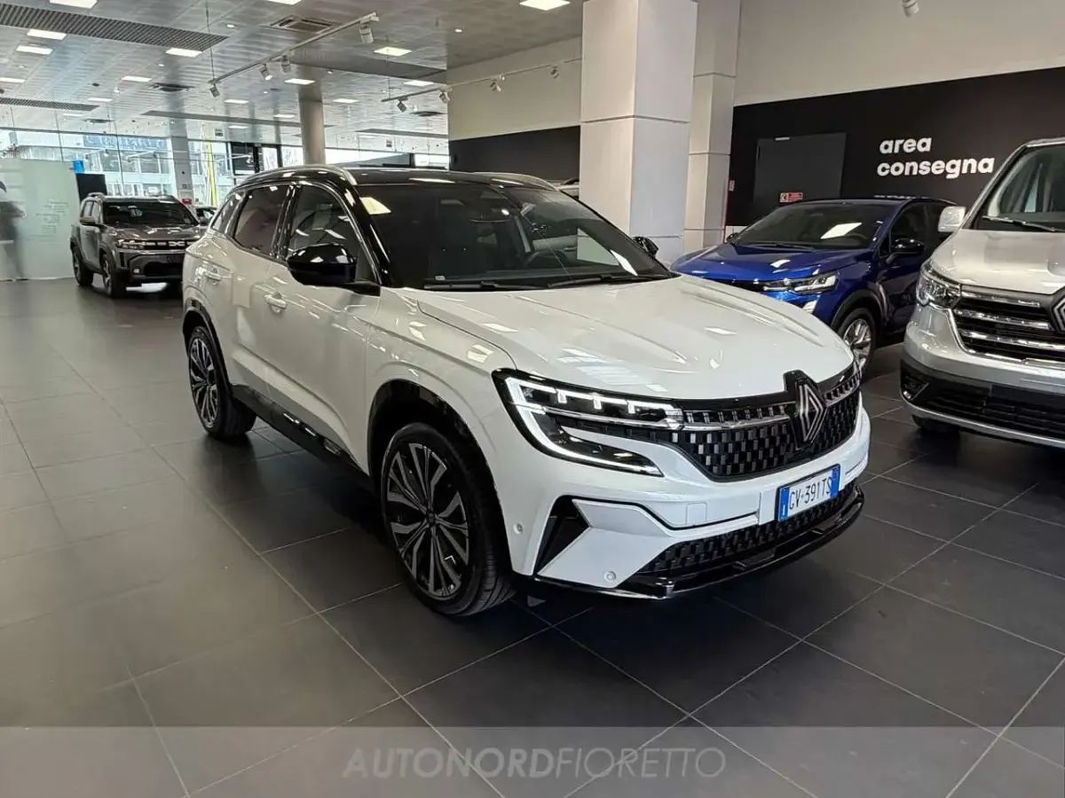 Usata Renault Austral Iconic 200 CV (147 kW) 2024 Bestyle montecarlo (bianco na SUV
