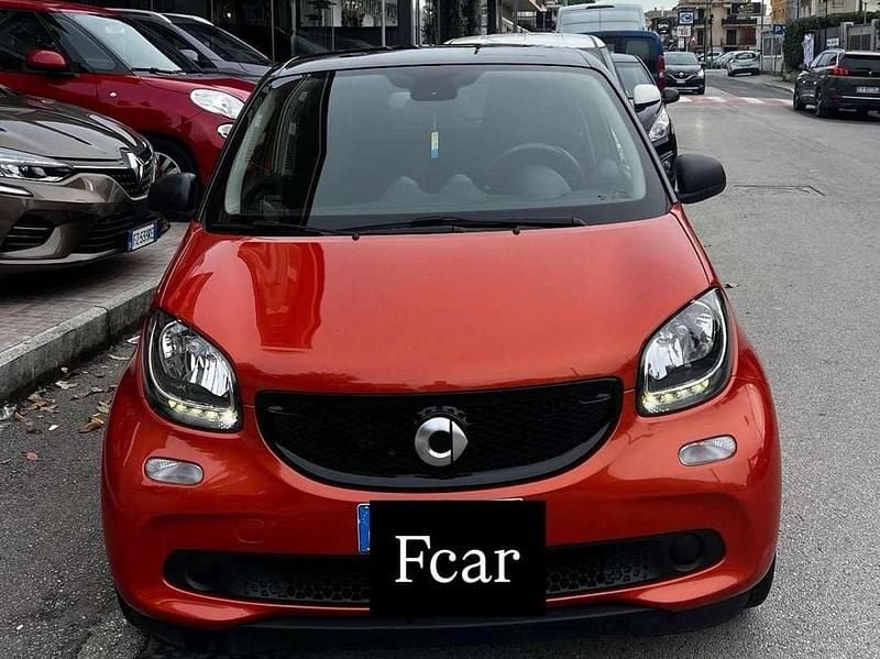 Arancione Usata 2018 Smart ForFour Passion Utilitaria | 11.200 € (Ottimo prezzo) - Immagine 1/4