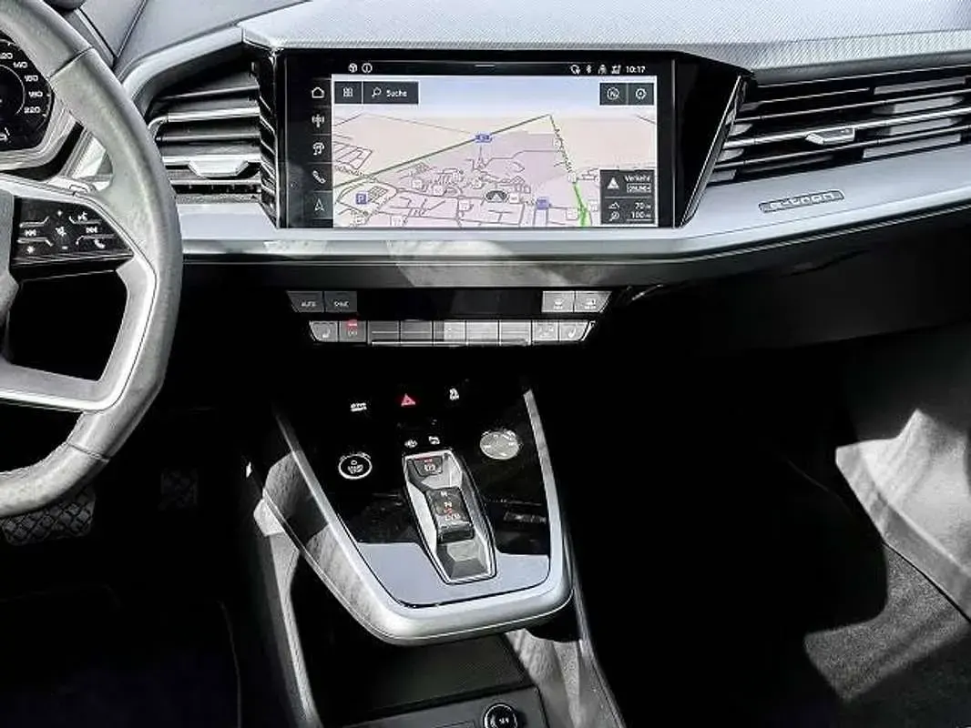 Usata Audi Q4 Sportback e-tron Ambiente 88 kW (121 CV) 2024 Bianco SUV