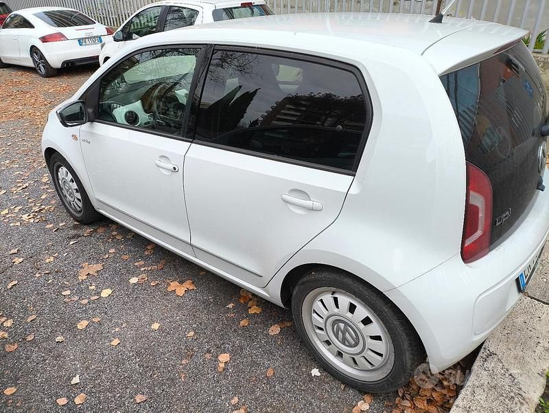 Usata VW up! Highline 75 CV (55 kW) 2013 Utilitaria