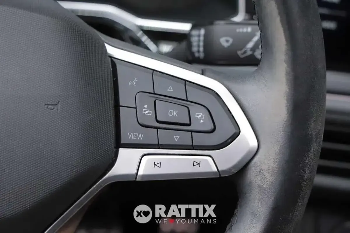 Usata VW Taigo R-line 110 CV (80 kW) 2022 Nero SUV