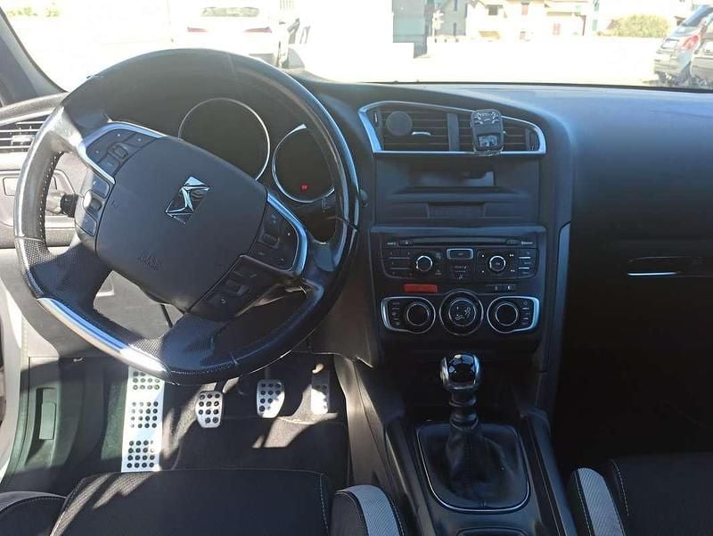 Usata Citroën DS4 So Chic 114 CV (83 kW) 2014 Nero Utilitaria