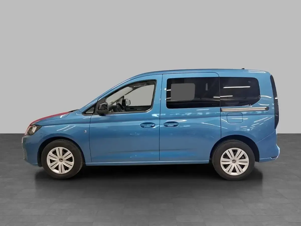 Usata VW Caddy 114 CV (83 kW) 2023 Costa azul metallizzato Monovolume