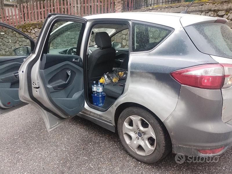 Begagnad Ford C-MAX 115 HK (84 kW) 2013 Minibuss