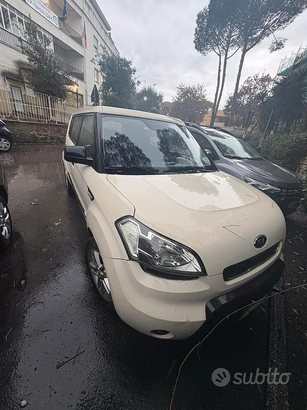 Usata Kia Soul 126 CV (92 kW) 2009 Bianco SUV