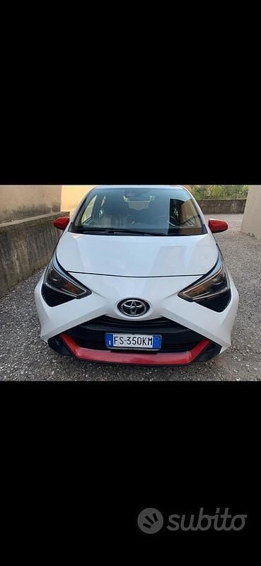 Usata Toyota Aygo 72 CV (52 kW) 2018 Utilitaria