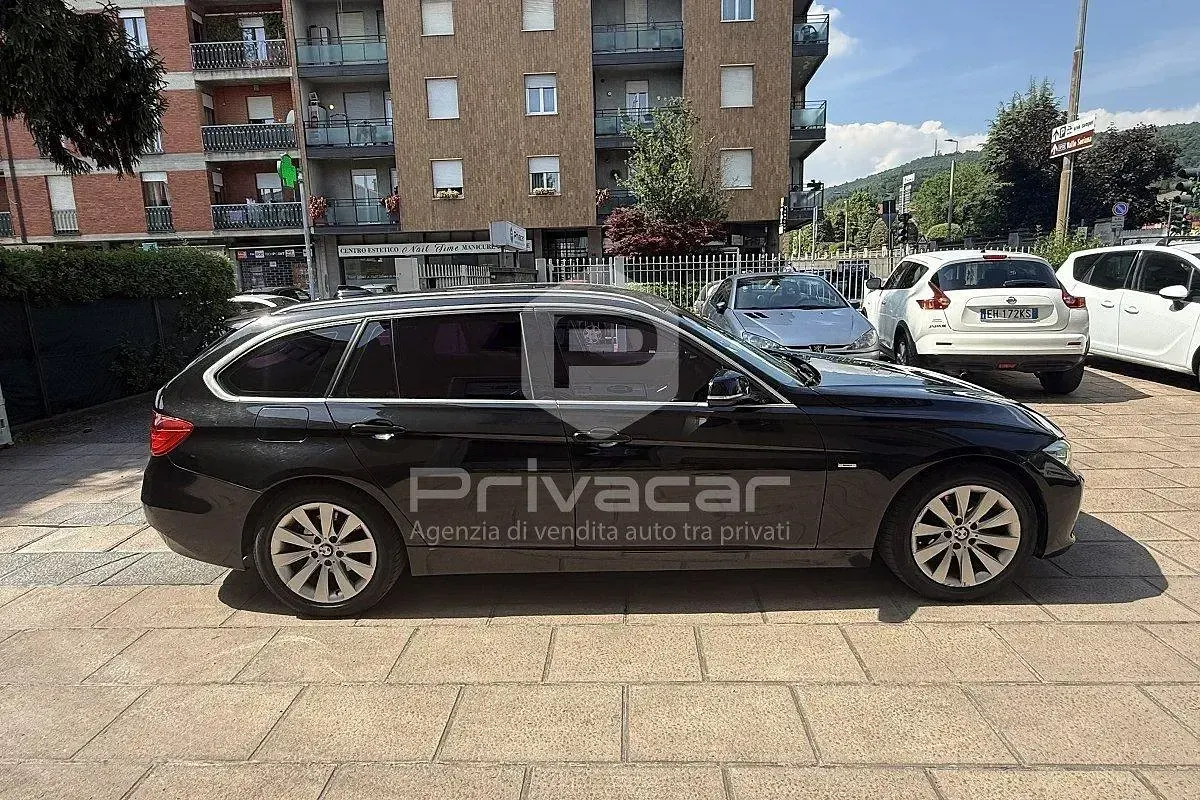 Begagnad BMW 318 Comfort Edition 143 HK (105 kW) 2013 Svart Kombi