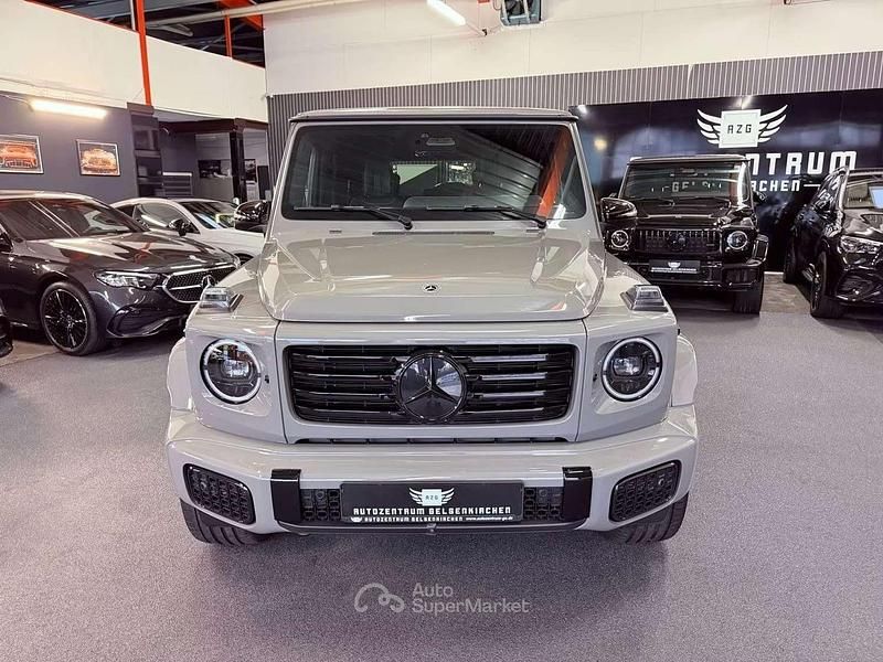 Usata Mercedes G450 AMG 367 CV (269 kW) 2025 G manufaktur classicgrau uni SUV