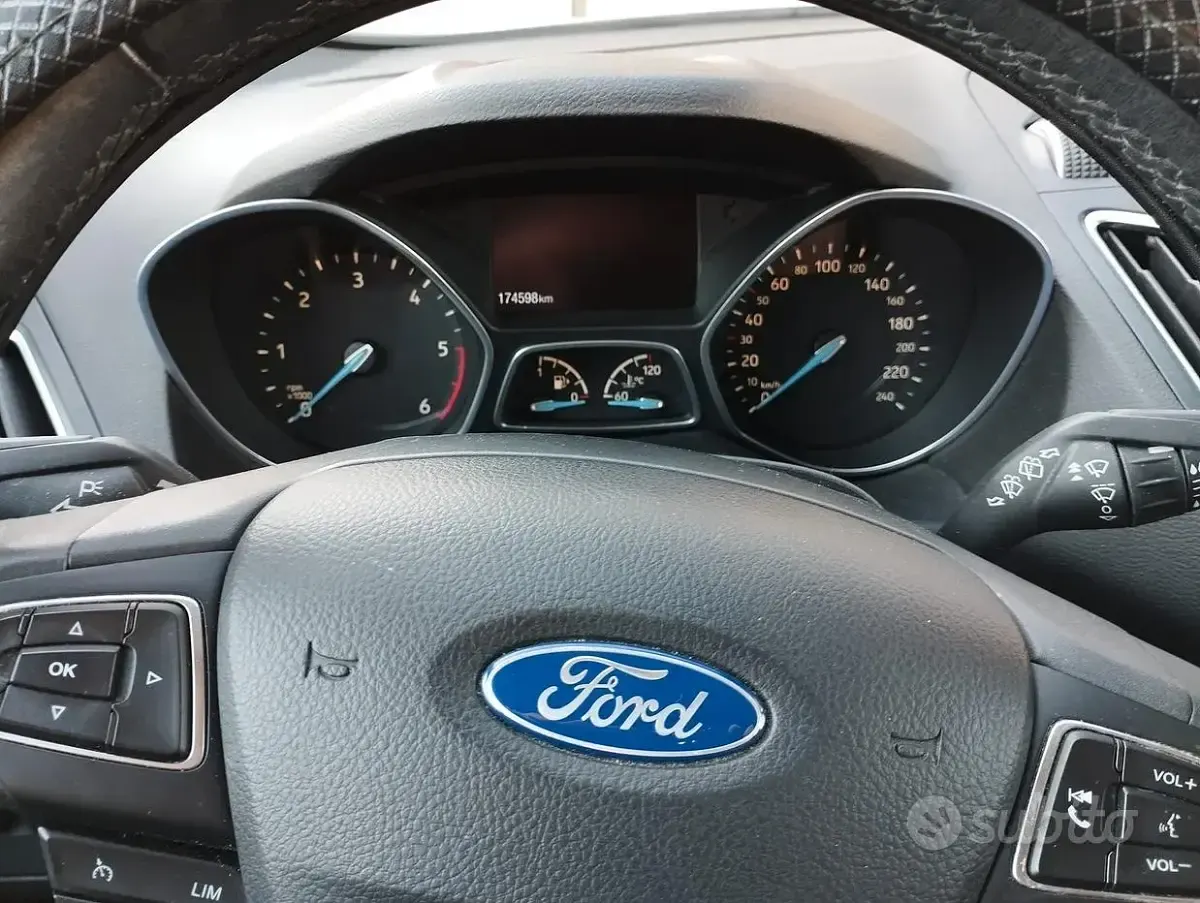 Usata Ford C-MAX 120 CV (88 kW) 2016 Bianco Monovolume