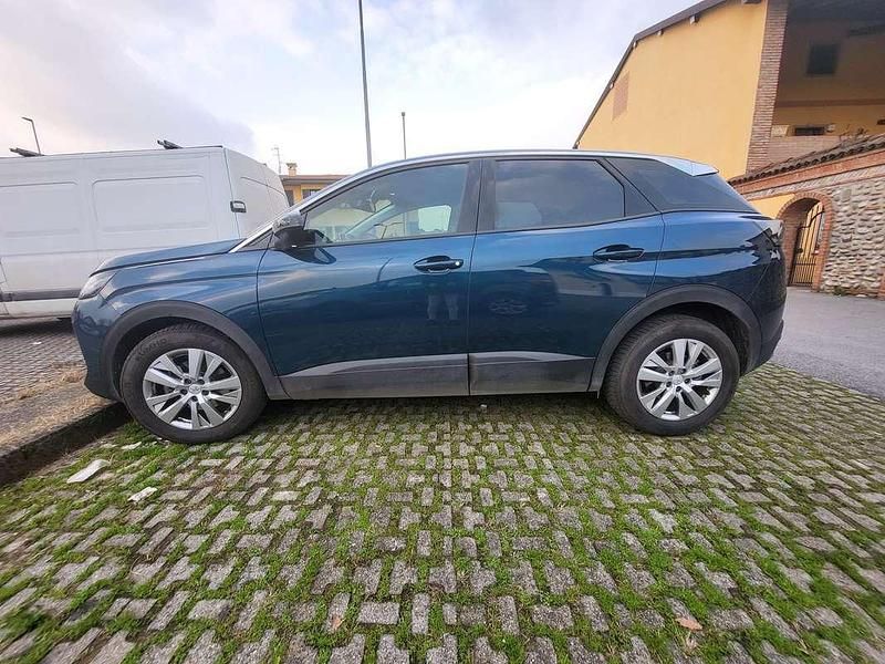 Usata Peugeot 3008 Active 131 CV (96 kW) 2022 Blu/azzurro SUV
