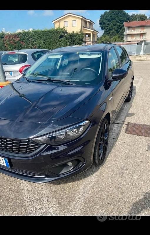 Usata Fiat Tipo 95 CV (69 kW) 2020 Nero Station wagon