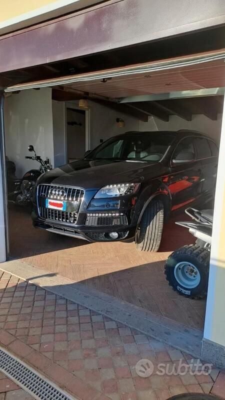 Usata 2015 Audi Q7 SUV | 21.000 € - Immagine 1/4