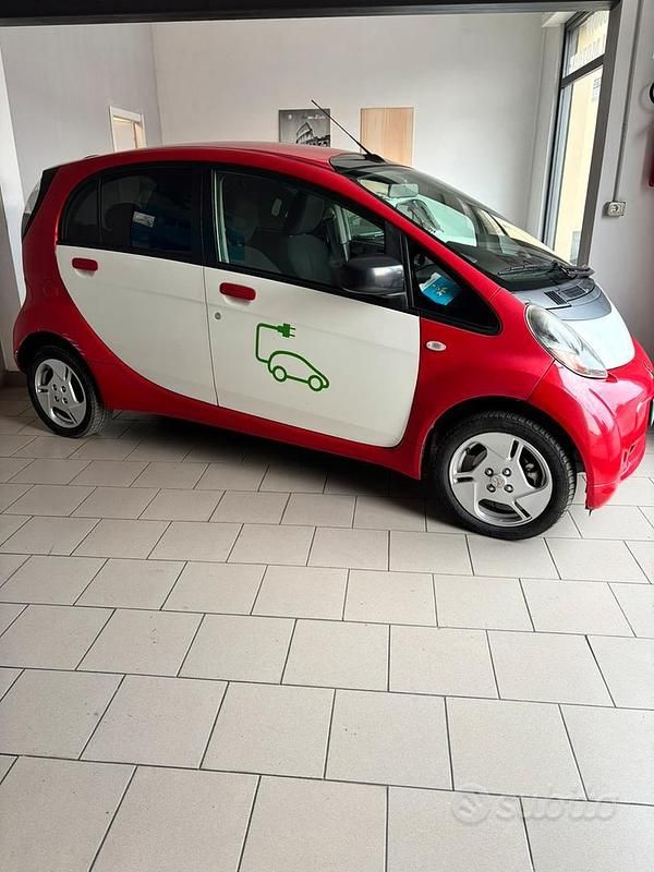 Usata Mitsubishi i-MiEV 49 kW (67 CV) 2012 Rosso Utilitaria