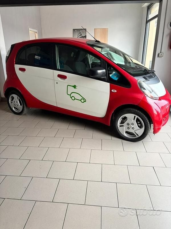 Usata Mitsubishi i-MiEV 2012 Rosso Utilitaria