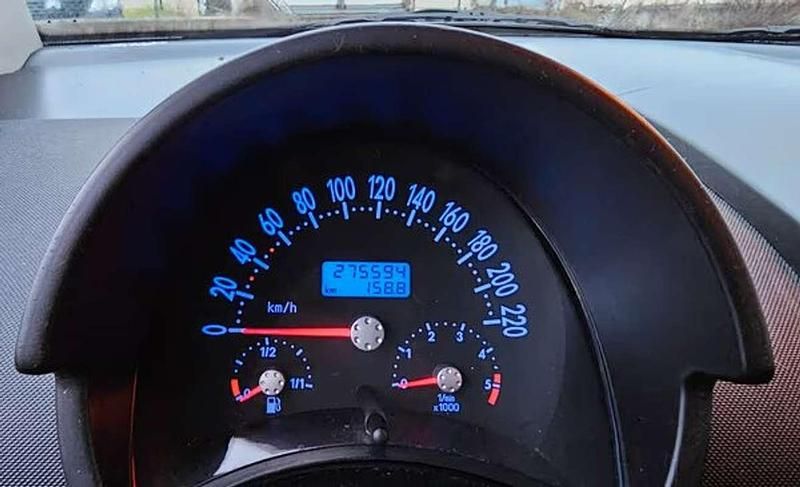 Usata VW New Beetle 101 CV (74 kW) 2003 Argento Utilitaria