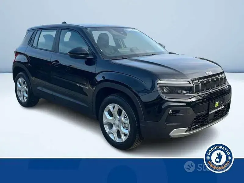 Usata Jeep Avenger Altitude 100 CV (73 kW) 2025 Nero metallizzato SUV