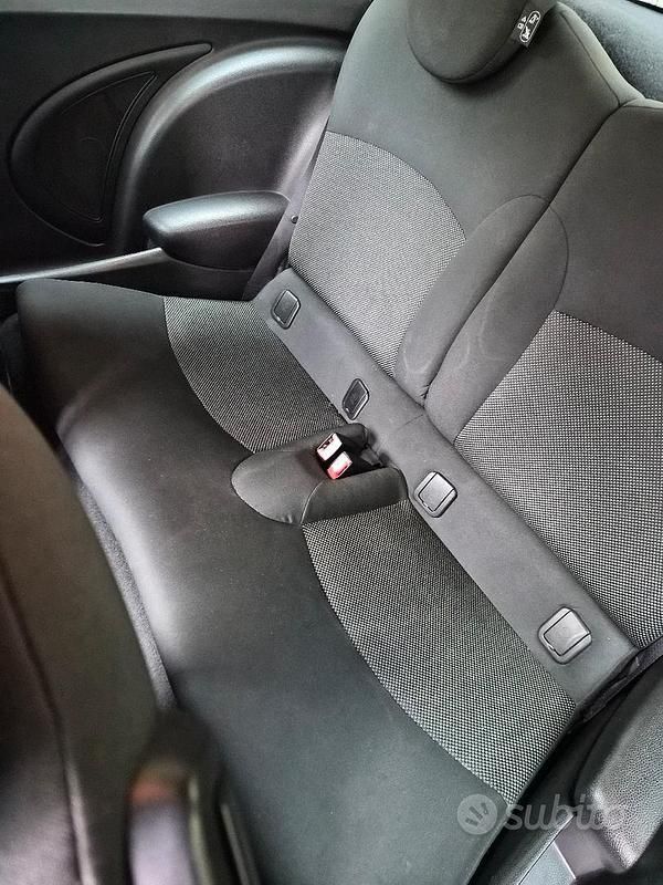 Usata Mini ONE 75 CV (55 kW) 2012 Blu Utilitaria