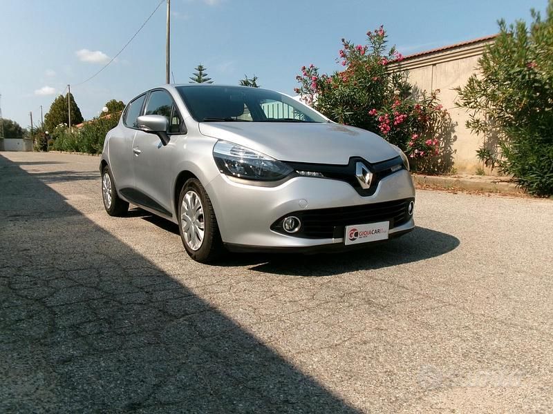 Usata Renault Clio IV 75 CV (55 kW) 2015 Grigio Berlina