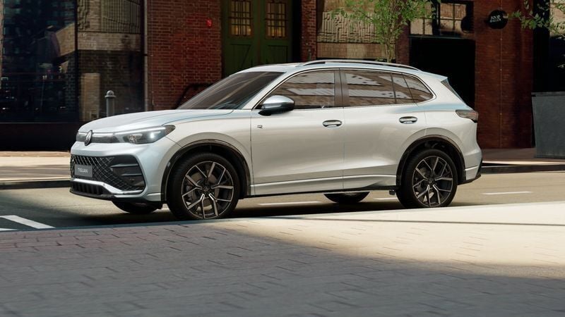 Nuova VW Tiguan R-line Plus 150 CV (110 kW) 2025 SUV