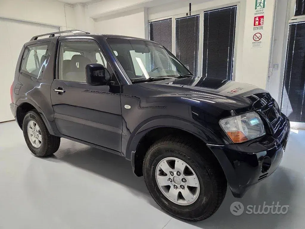 Usata Mitsubishi Pajero 116 CV (85 kW) 2003 Blu SUV
