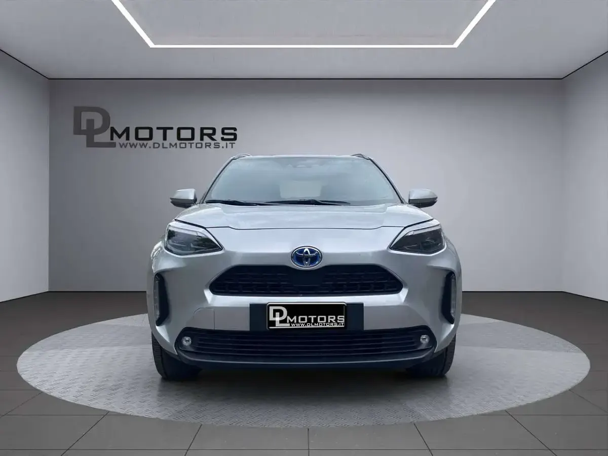 Usata Toyota Yaris Cross Trend 92 CV (67 kW) 2024 Argento SUV