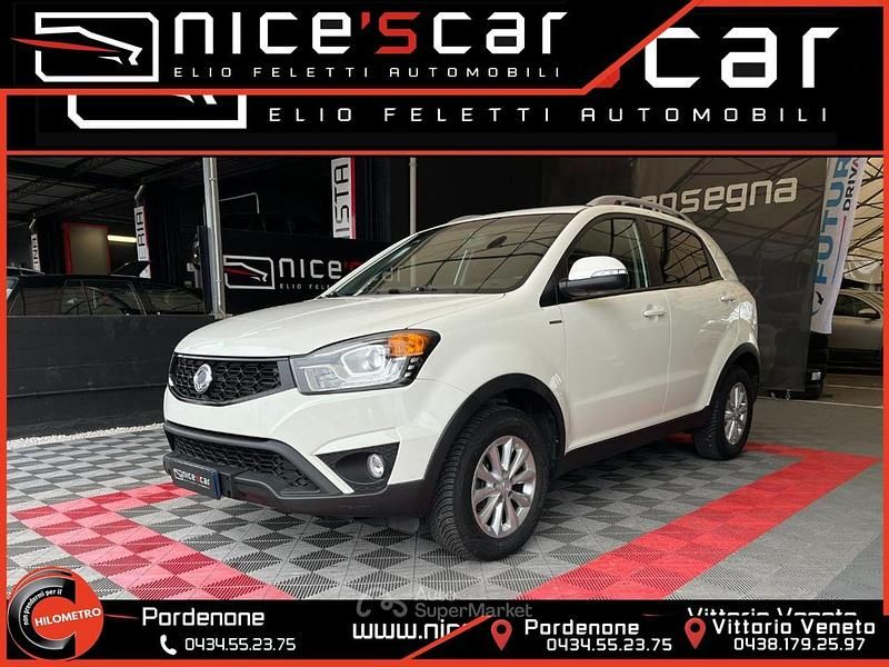 Bianco Usata 2015 Ssangyong (KGM) Korando SUV | 9400 € (Molto cara) - Immagine 1/4