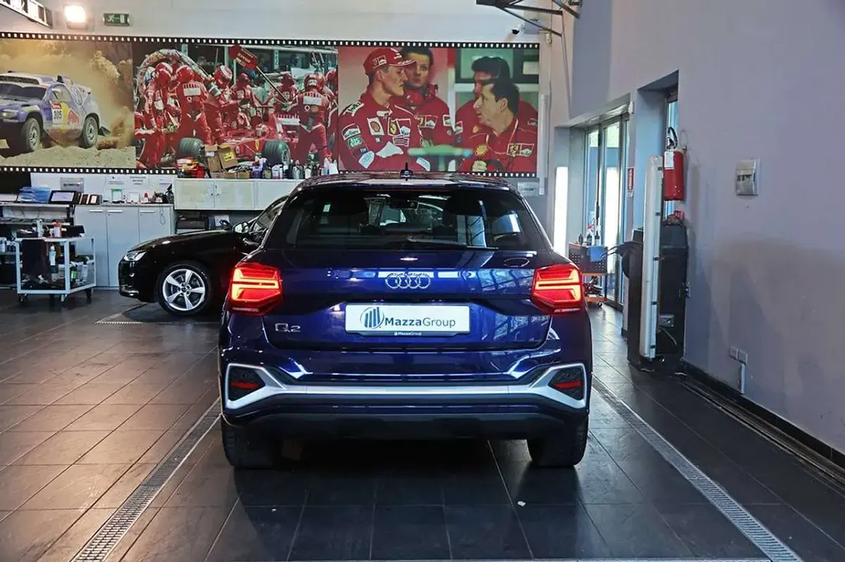 Usata Audi Q2 S-Line 150 CV (110 kW) 2022 Blu/azzurro SUV
