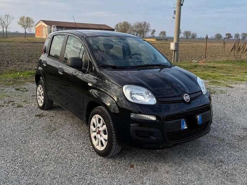 Nero Usata 2013 Fiat Panda Pop Due volumi | 4900 € (Buon prezzo) - Immagine 1/4