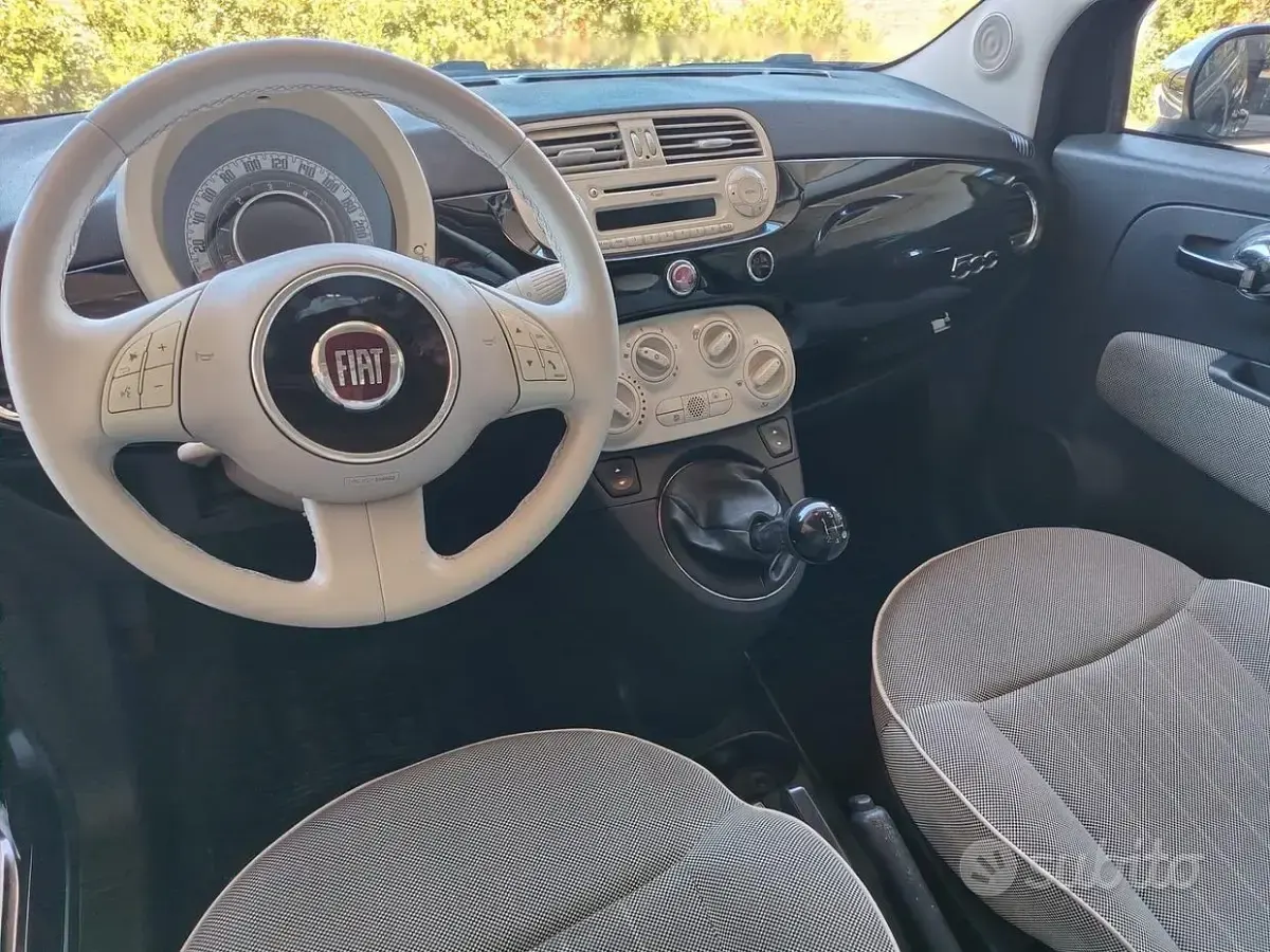 Occasion Fiat 500 Lounge 95 PK (69 kW) 2018 Zwart Sedan