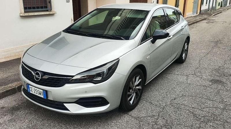 Usata 2021 Opel Astra Business Elegance Tre volumi | 11.800 € (Ottimo prezzo) - Immagine 1/4