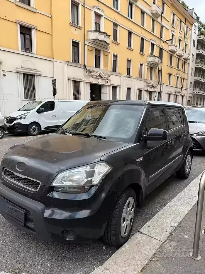 Usata Kia Soul 126 CV (92 kW) 2012 Nero SUV