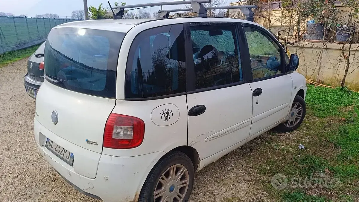 Usata Fiat Multipla 103 CV (75 kW) 2006 Bianco Monovolume