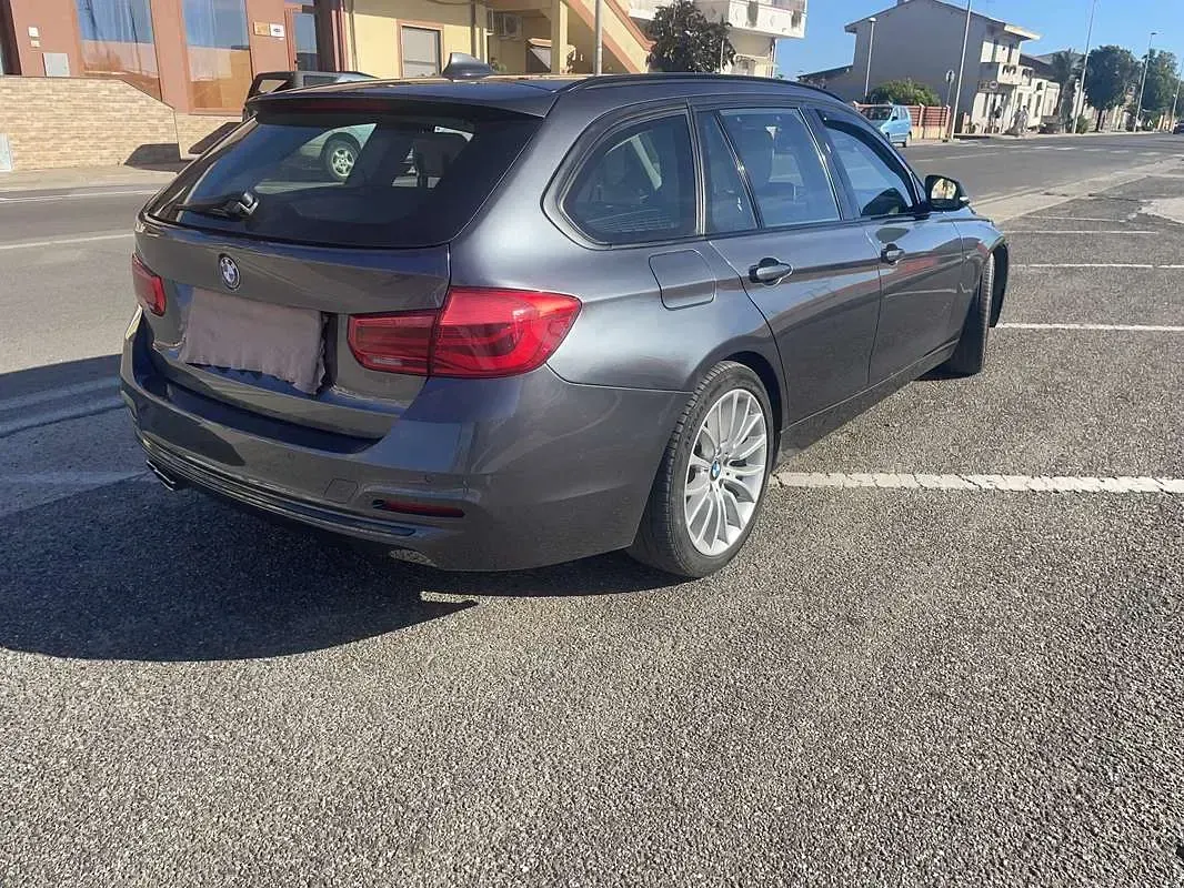 Usata BMW 316 Luxury Line 163 CV (119 kW) 2018 Station wagon