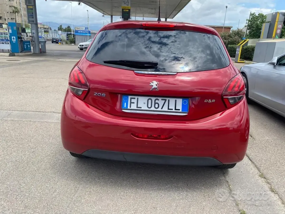 Usata Peugeot 208 75 CV (55 kW) 2017 Rosso Utilitaria