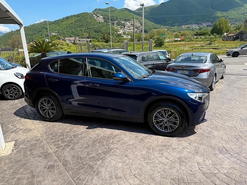Usata Alfa Romeo Stelvio Super 190 CV (139 kW) 2019 Blu montecarlo SUV