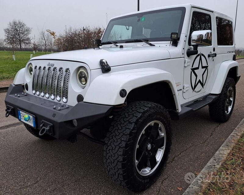 Usata 2011 Jeep Wrangler Unlimited Sahara SUV | 22.500 € (Buon prezzo) - Immagine 1/4