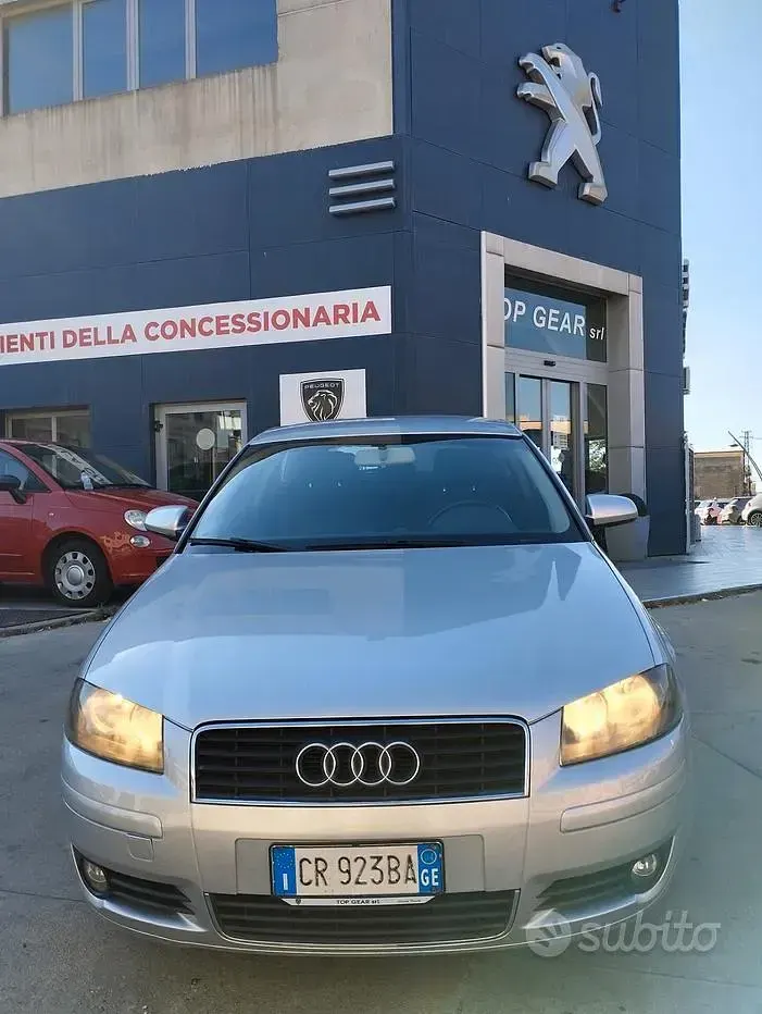 Usata Audi A3 Ambiente 140 CV (102 kW) 2004 Grigio Utilitaria