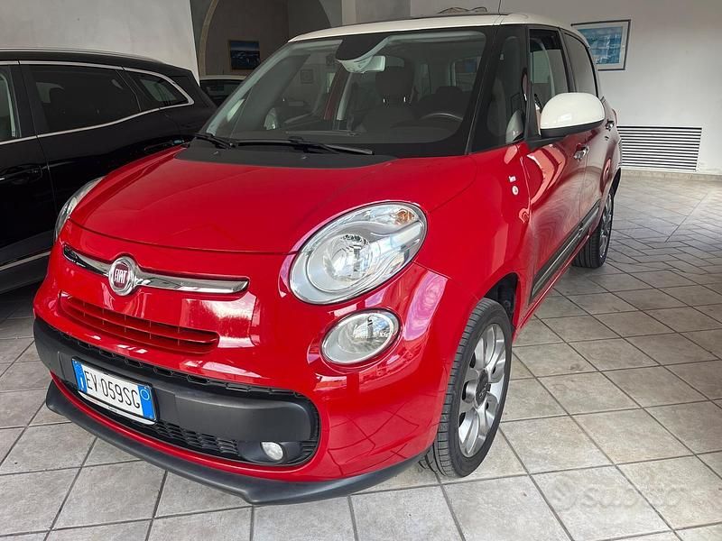 Usata Fiat 500L Living 80 CV (58 kW) 2014 Rosso Monovolume