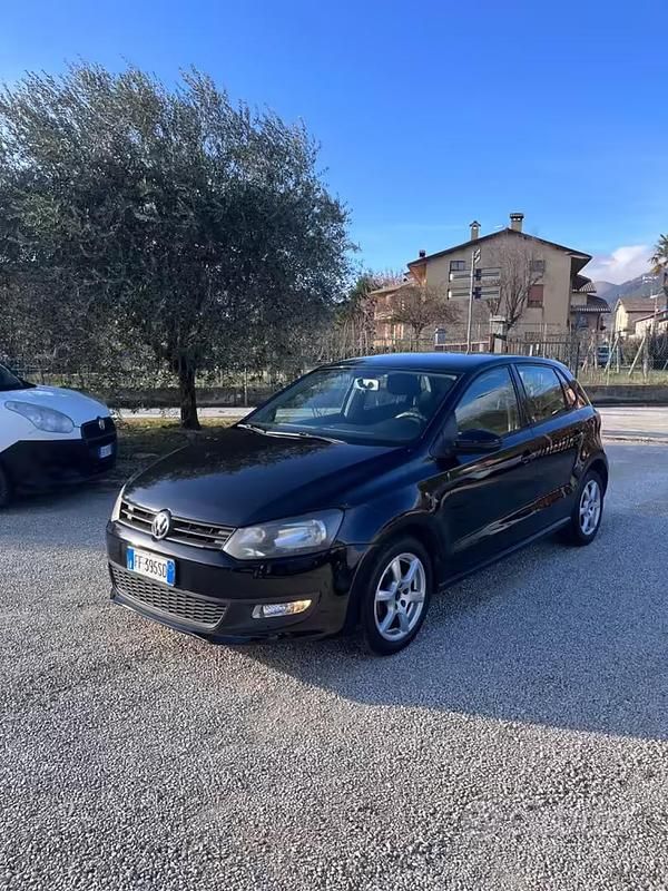Usata VW Polo 74 CV (54 kW) 2016 Nero Utilitaria