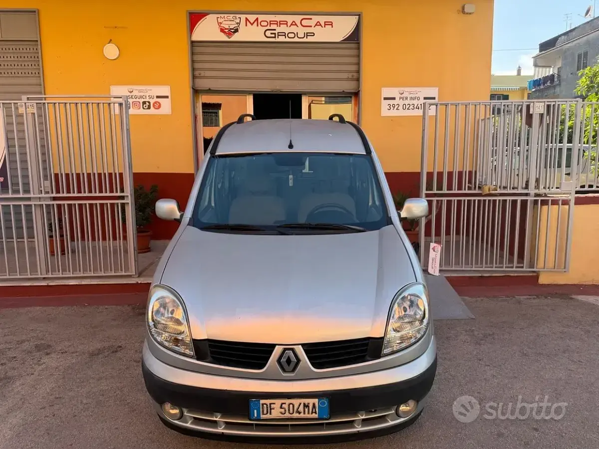 Usata Renault Kangoo 68 CV (50 kW) 2006 Grigio Monovolume