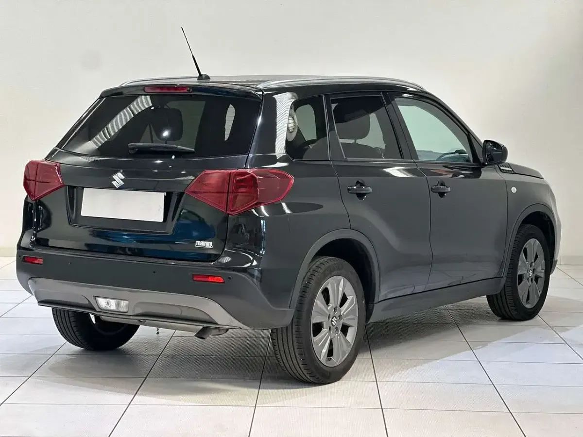 Usata Suzuki Vitara 129 CV (94 kW) 2021 Nero SUV