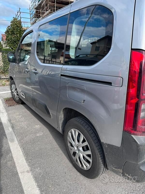 Usata Citroën Berlingo 109 CV (80 kW) 2021 Grigio Monovolume