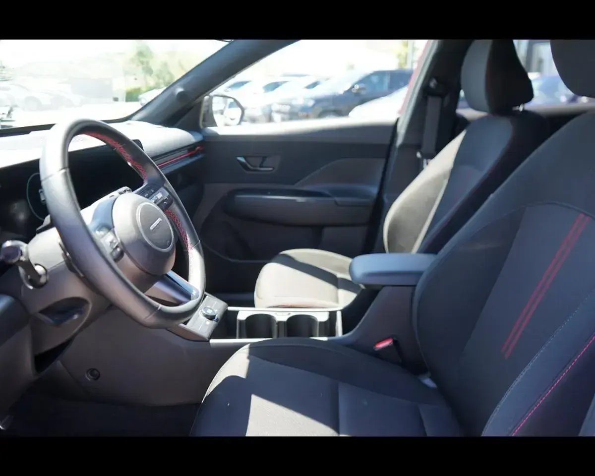Usata Hyundai Kona N Line 141 CV (103 kW) 2023 Rosso met SUV