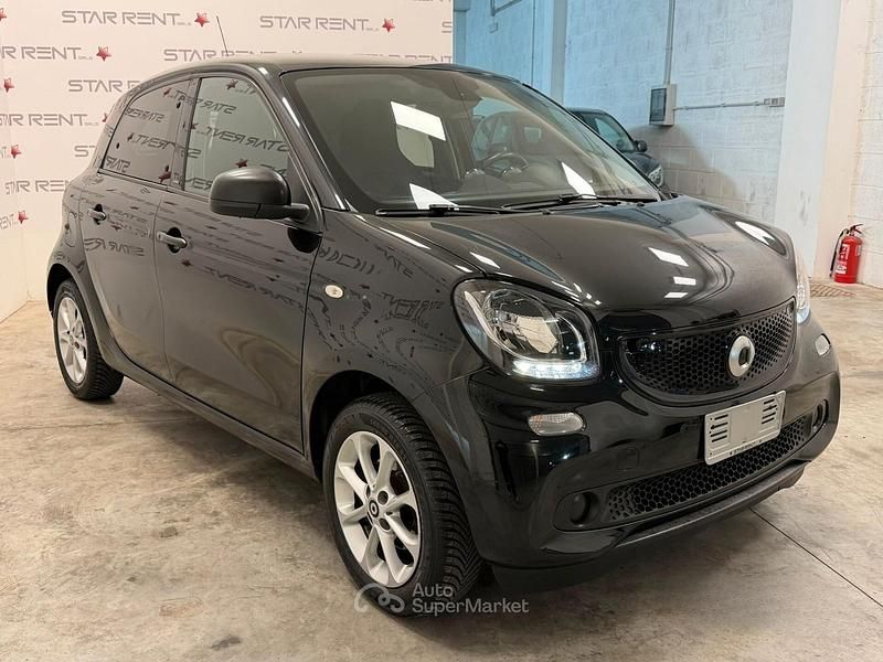 Usata Smart ForFour Passion 71 CV (52 kW) 2017 Nero Utilitaria