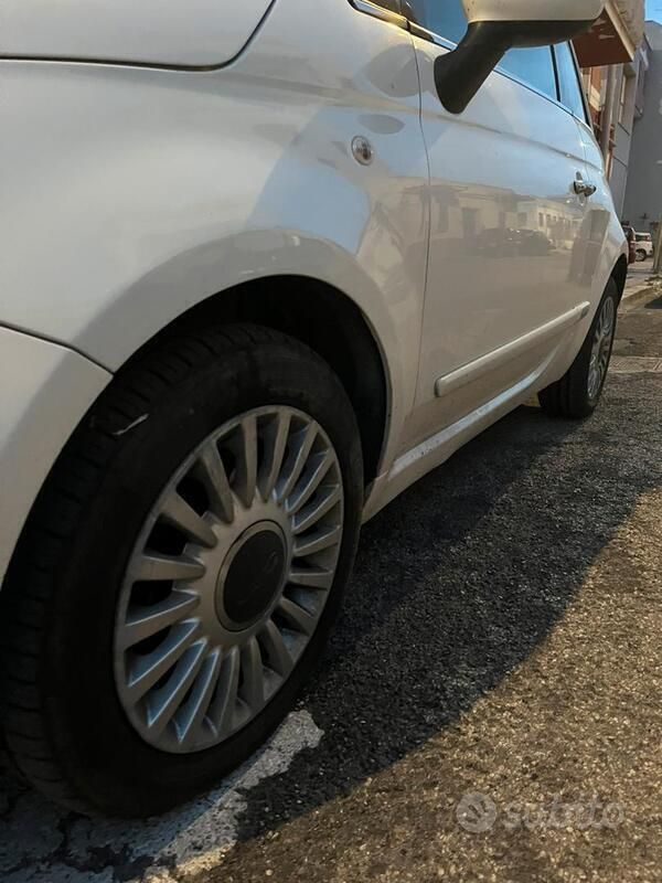 Usata Fiat 500 75 CV (55 kW) 2010 Bianco Utilitaria