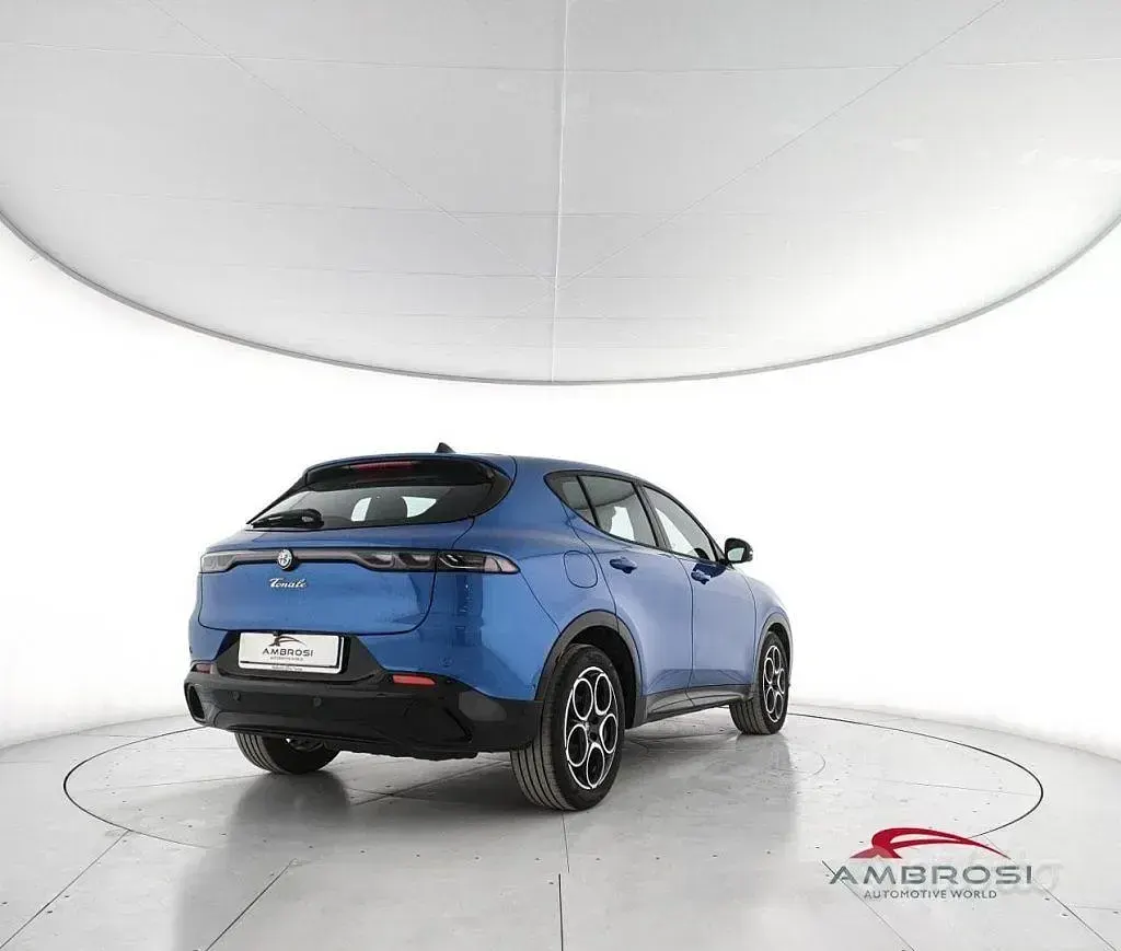 Usado Alfa Romeo Tonale Sprint 131 HP (96 kW) 2024 Azul SUV